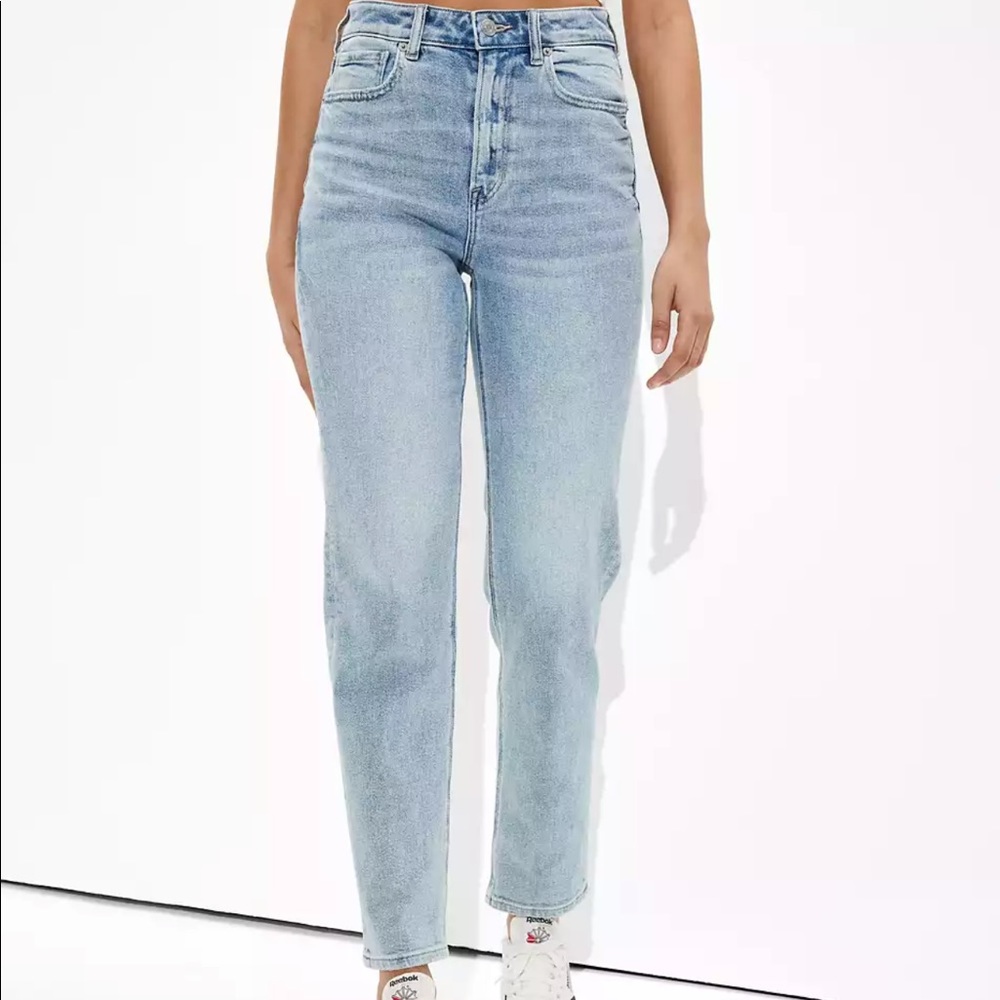 AE Stretch Mom Straight Jean, size 6
